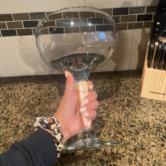 Large Wine Glass - Picture 2 of 2